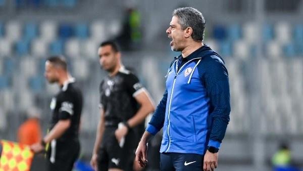 لاعبو الزمالك يحتفلون بعيد ميلاد معتمد جمال في معسكر العاصمة الإدارية
