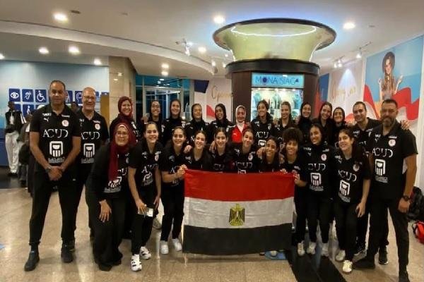 منتخب شابات اليد يغادر إلى رومانيا للمشاركة في بطولة العالم