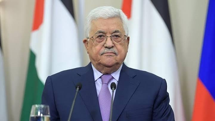 الرئيس محمود عباس ينعى سفير فلسطين لدى القاهرة دياب اللوح