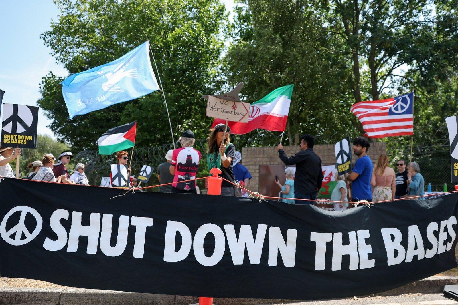 Anti-war protesters demand end to US use of UK airbase to strike Iran
