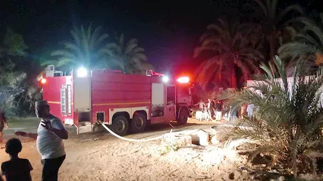 السيطرة على حريق أرض المعلمين بالخارجة في الوادي الجديد -صور