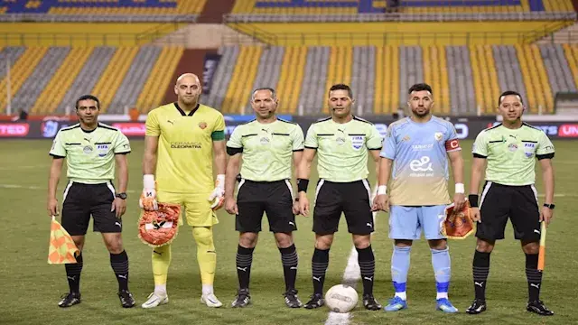 جريشة يفجر مفاجأة بشأن ركلة جزاء الأهلي أمام سيراميكا ومكالمة مجاهد