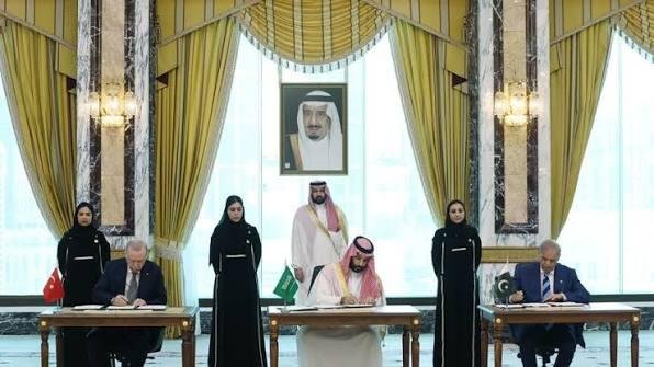 اليمن: اتفاق مكة خطوة استراتيجية في التعاون الدفاعي والردع المشترك