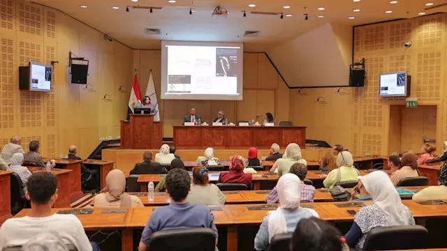 مدير مكتبة الإسكندرية عن مزاعم "الأفروسنتريك": الحضارة المصرية عصية على التشويه
