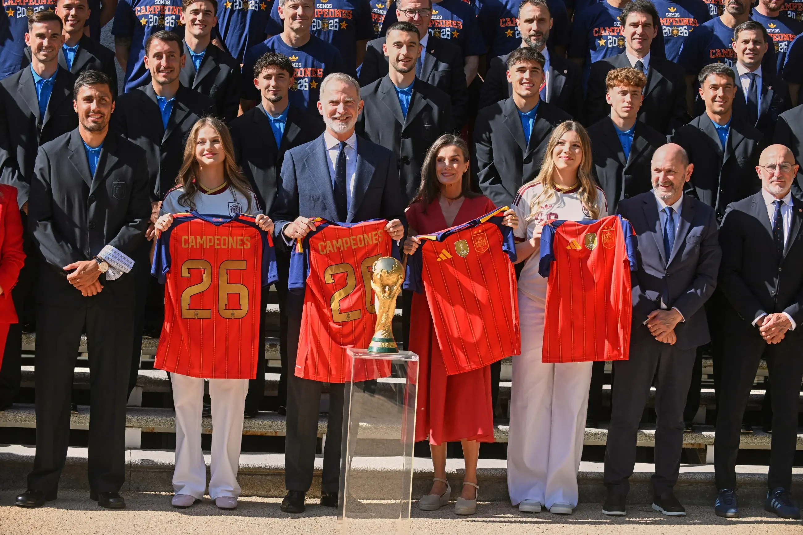 Spanish king hails World Cup heroes as celebration tour begins