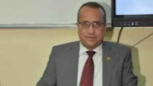 عميد طب أسيوط يوضح أسباب تعثر الفرقة الأولى وينفي شائعة الرسوب الجماعي