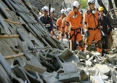 اليابان .. ارتفاع حصيلة ضحايا زلزال كوماموتو إلى 34 قتيلا