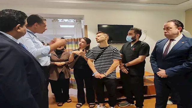 وفد القنصلية التركية يزور مصاب...