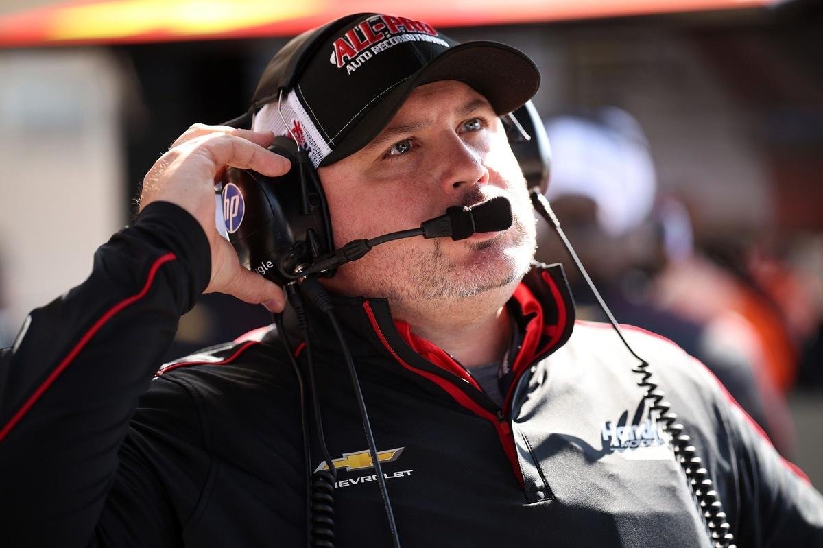 William Byron crew chief details dislodged wheel incident