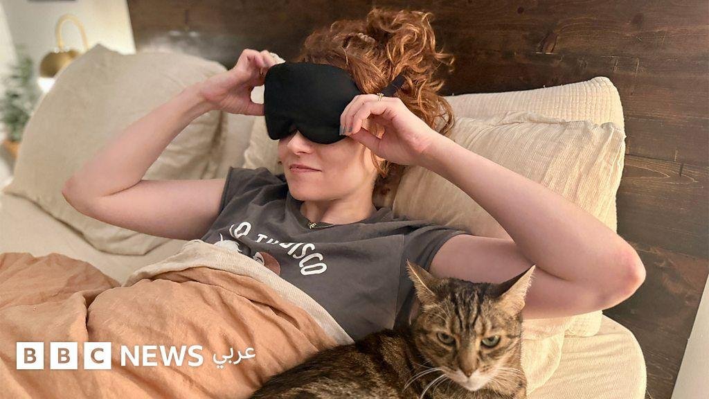 تعلمت الاستيقاظ بدون منبه خلال أسبوع، لكن كيف ساعدني ذلك على تحسين نومي؟