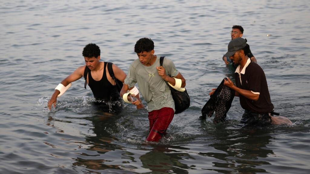المغرب يعلن وفاة 11 مهاجرا في طريقهم إلى سبتة ويؤكد فتح تحقيقات قضائية