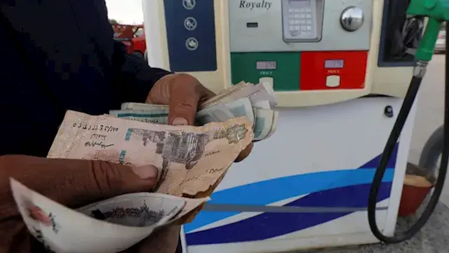 بعد توصية صندوق النقد.. هل ترفع مصر أسعار الوقود؟ رئيس الشعبة يوضح