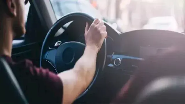 كيفية استخراج رخصة القيادة الدولية.. الشروط والمستندات المطلوبة