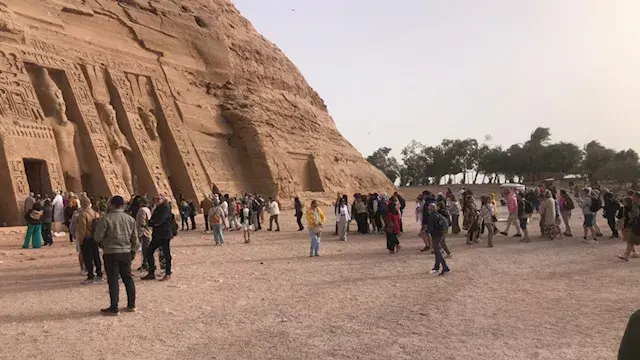 رغم زلزال الفجر.. مصدر بالآثار: معابد أسوان آمنة وتستقبل زائريها كالمعتاد -صور