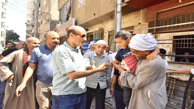 بالصورـ محافظ أسيوط يفاجئ المخابز لمتابعة جودة الخبز وتداول الدقيق