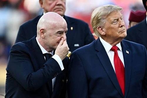 ليكيب: ترامب يتدخل في أزمة إنفانتينو ويحذر فيفا من رحيله