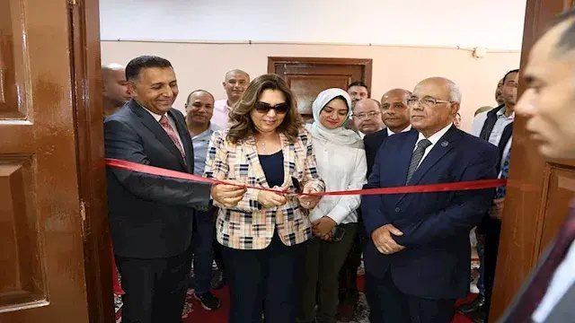منال عوض: تدريب موظفي المراكز التكنولوجية لإنهاء ملفات التصالح والتراخيص