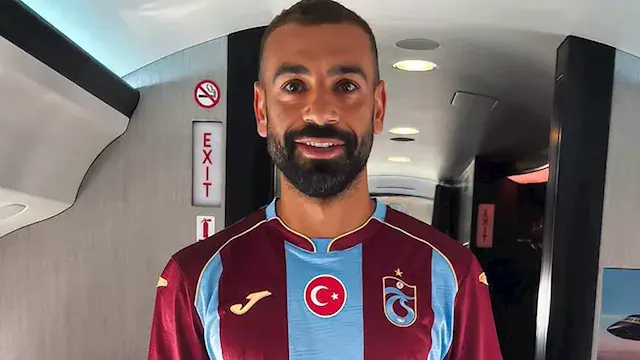 "ليس دوري التقاعد".. مالك ناد سعودي ينتقد انتقال صلاح إلى طرابزون