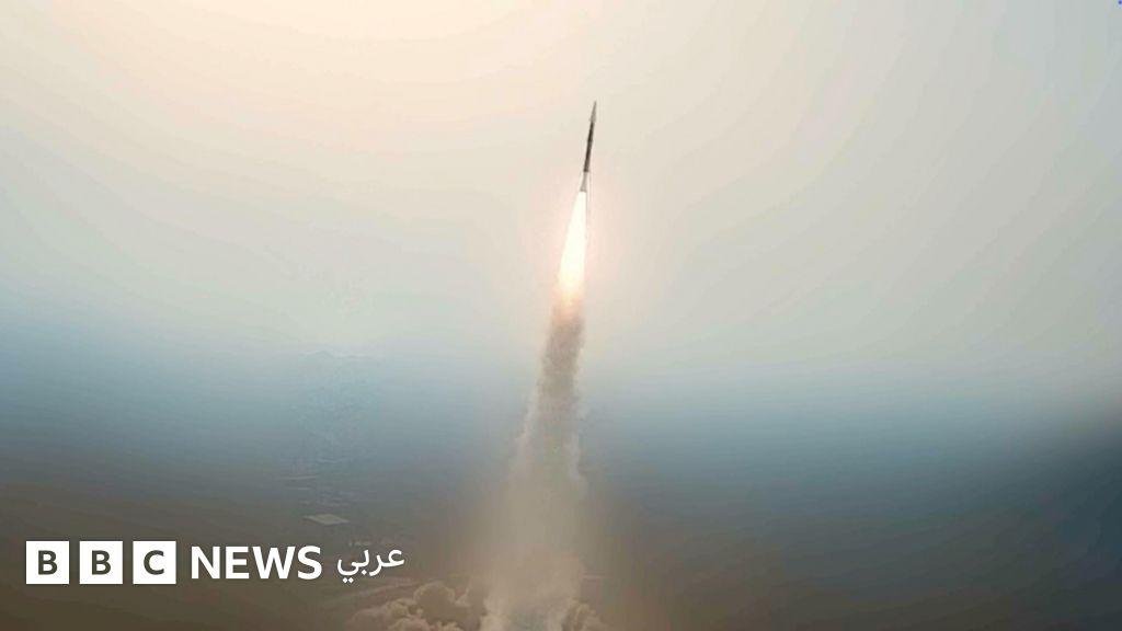واشنطن تتهم طهران بنقض الاتفاقيات، وإيران تعلن ضرب أهداف عسكرية أمريكية في الأردن والكويت