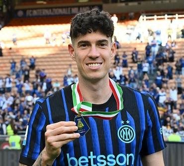 آس: باستوني أصبح الخيار الأول أمام ريال مدريد لتدعيم خط الدفاع