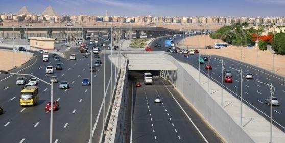 الطرق والكباري: اشتراطات فنية لاستغلال حرم الطرق دون التأثير على حركة المرور