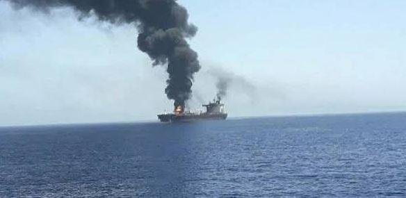 هيئة بحرية بريطانية: انفجار قوي قرب ناقلة جنوب شرقي عدن
