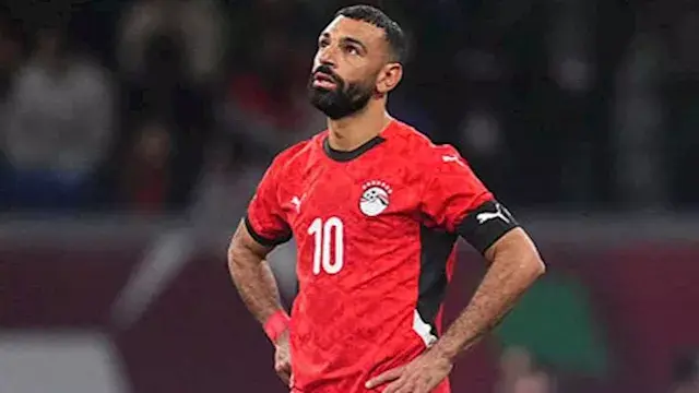 خلال مكالمة مع المدرب.. أول سؤال من محمد صلاح إلى بشكتاش