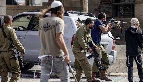 إصابة 6 فلسطينيين في هجوم للمستوطنين شمال شرق رام الله