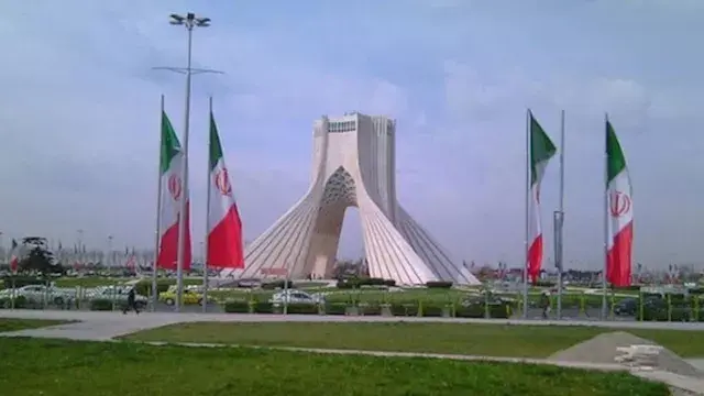 إيران: العقوبات الأمريكية إرهاب اقتصادي وجريمة ضد الإنسانية
