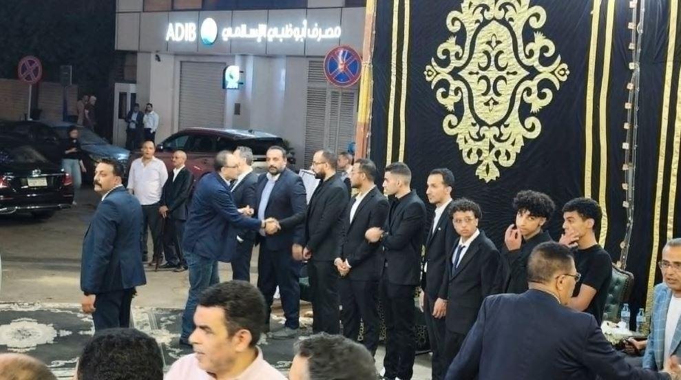 وزير الإعلام ونقيب الصحفيين والفنان ياسر جلال يقدمون العزاء في والدة الكاتب الصحفي محمد شبانة