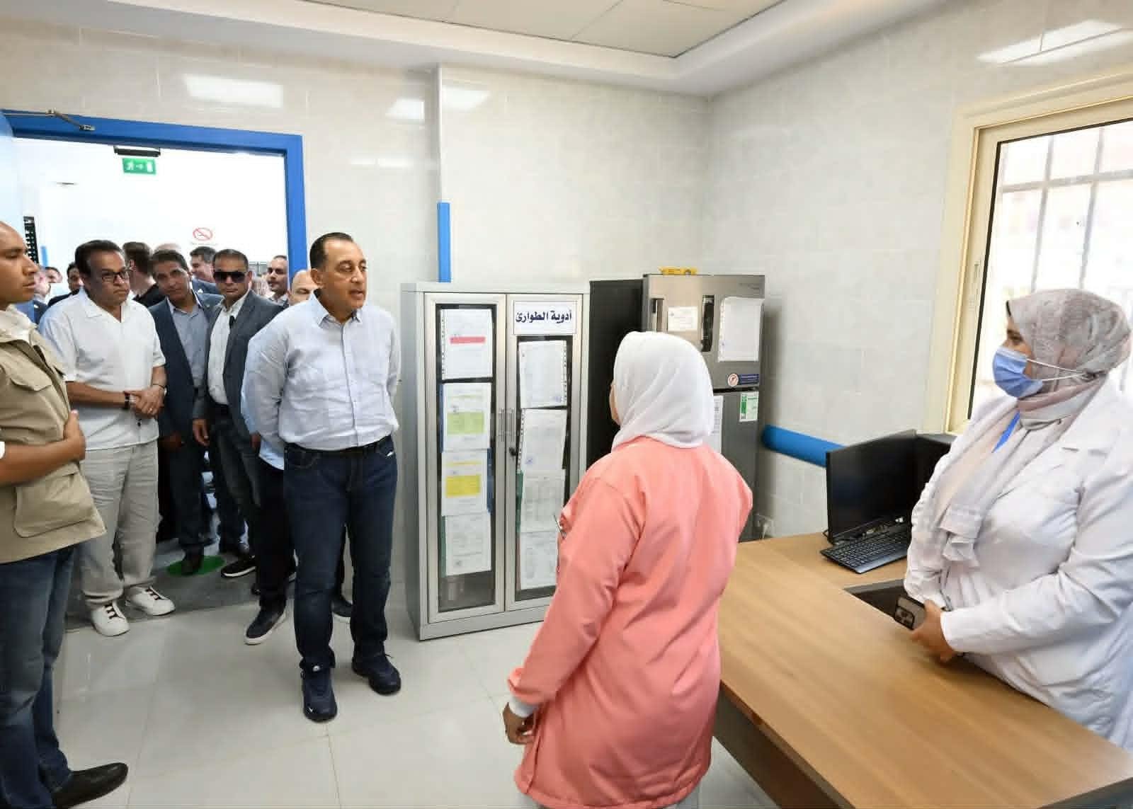 رئيس الوزراء يتفقد وحدة طب الأسرة في نهطاي بالغربية