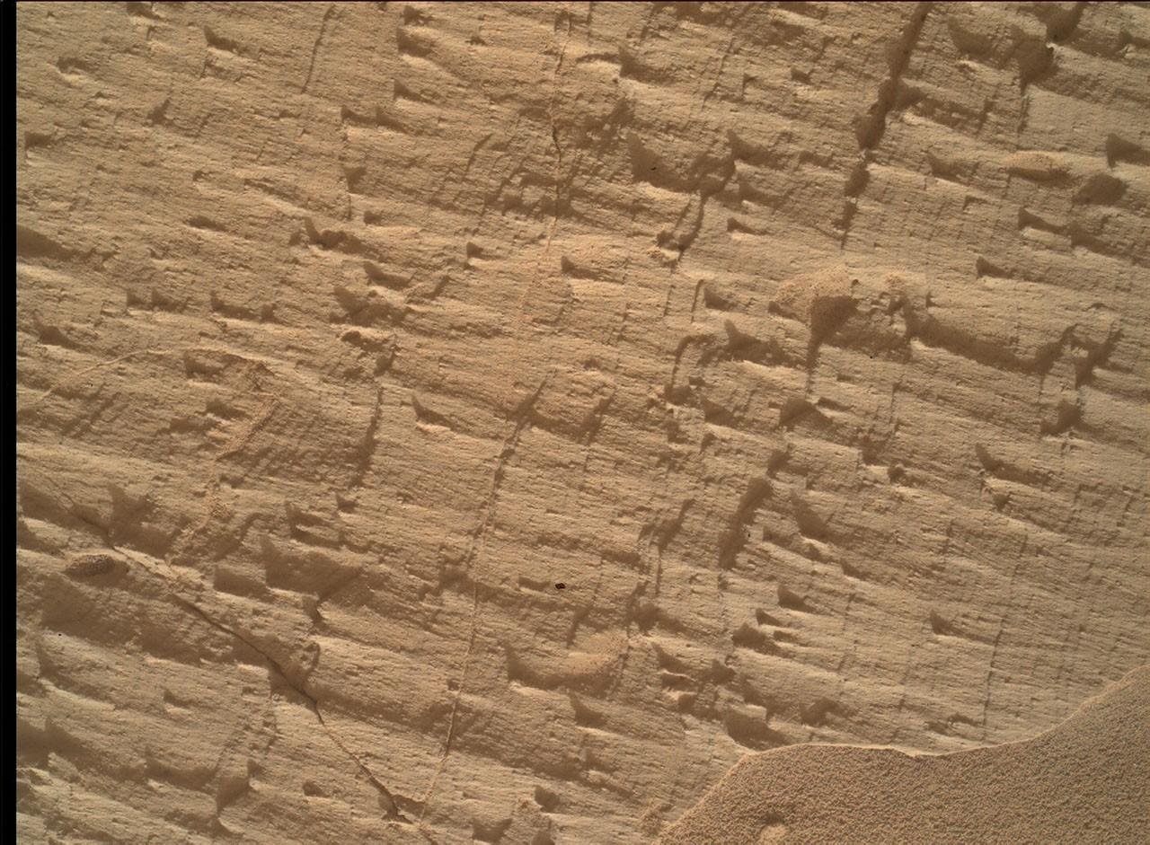Curiosity Blog, Sols 4968-4974: Rock Climbing Towards the Discontinuity