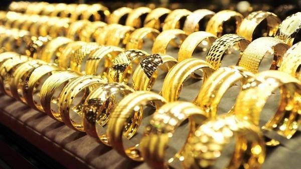 ثابت عند 7 آلاف جنيه .. سعر أعلى عيار ذهب الآن
