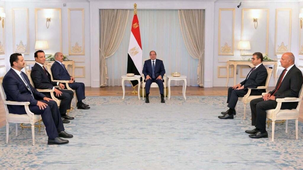 السيسي يستقبل حفتر ويؤكد ضرورة "الحفاظ على وحدة ليبيا وتوحيد مؤسساتها"