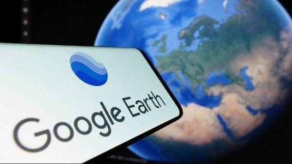 بعد يوم من إطلاقها.. جوجل تتراجع عن ميزة الذكاء الاصطناعي في Earth