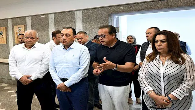 رئيس الوزراء يتفقد مستشفى رأس الحكمة استعدادًا لتشغيلها ودخول التأمين الشامل
