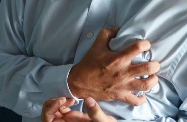 كيف تحمي نفسك من الجلطات في الموجة الحارة؟.. نصائح طبية لتفادي المخاطر