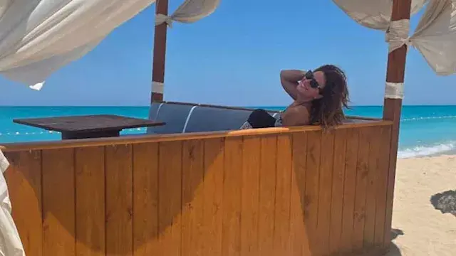 مي عمر بـ"القبعة" ودانييلا رحمة بـ"كروب توب".. لقطات نجوم الفن خلال 24 ساعة