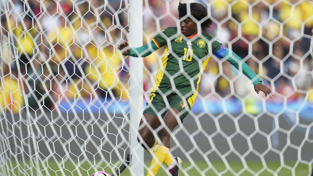 الكاميرون تتوج بكأس أفريقيا للسيدات للمرة الأولى بعد ثلاثة نهائيات خاسرة