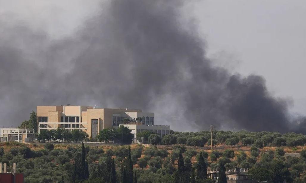 قبل محادثات روما.. تفجيرات وقصف مدفعي إسرائيلي في جنوب لبنان