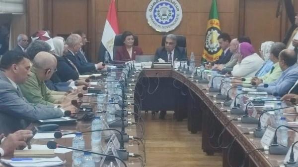 الصحة: الصيدلي يعد من أقرب مقدمي الخدمة للمواطنين