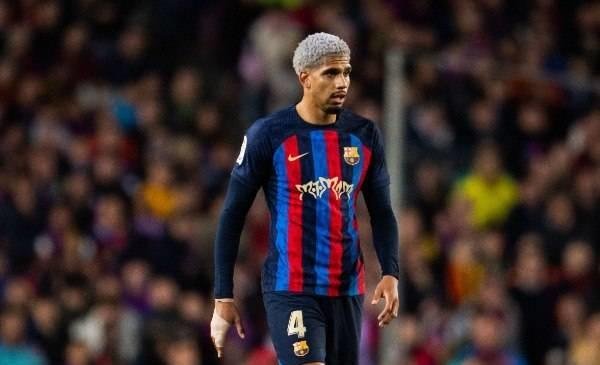 ليفربول يتوصل لاتفاق مع برشلونة لضم أراوخو