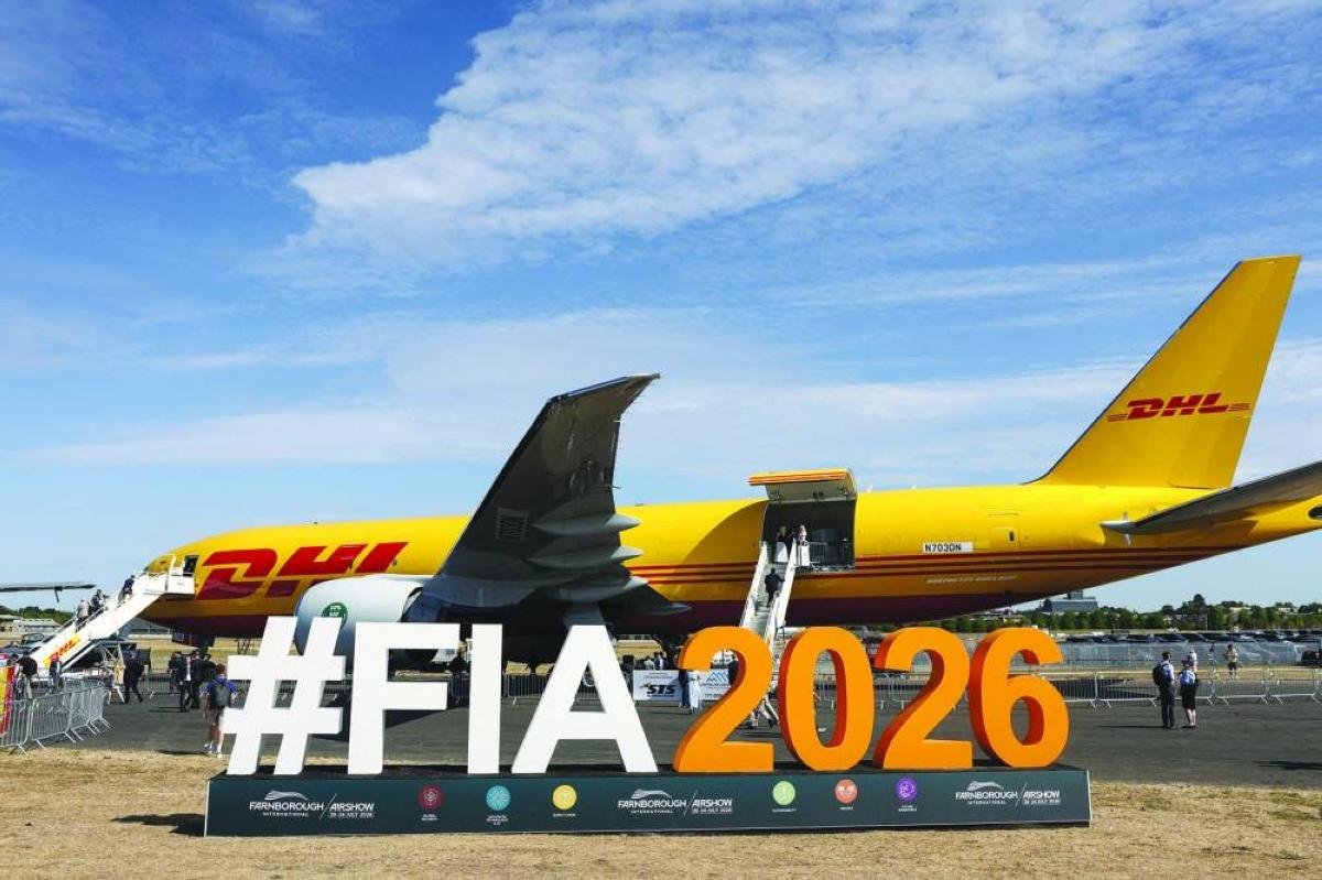 Farnborough opens with Boeing, Airbus orders and air defence focus