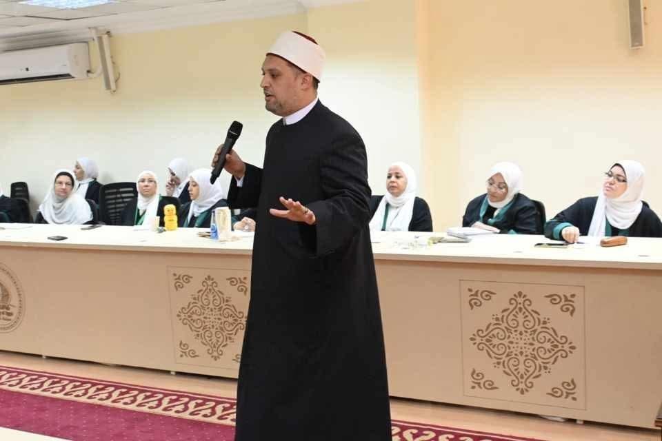 رئيس شئون الدعوة بالأوقاف يستعرض مفهوم القوامة ودور رجل الدين في مواجهة العنف