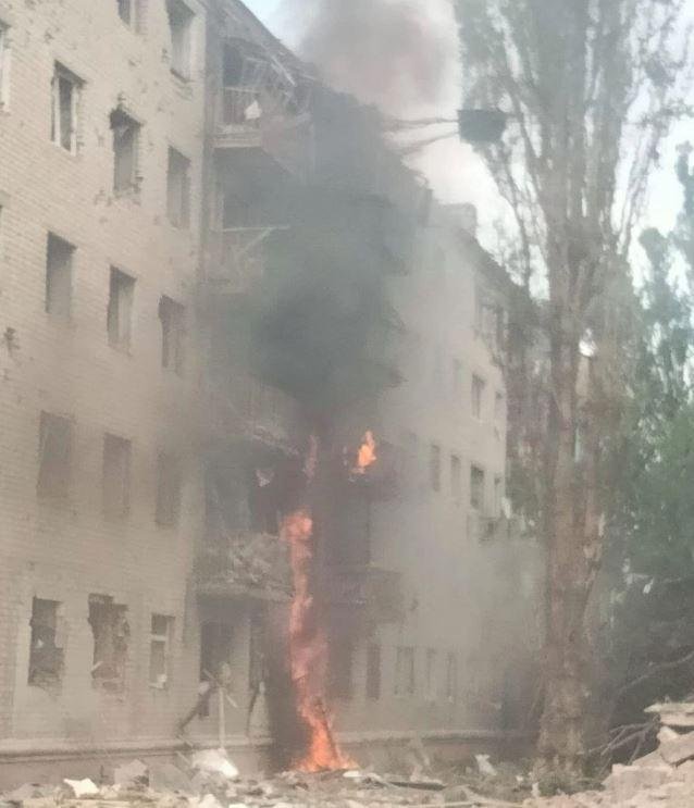 كييف:  14  جريحا على الأقل نتيجة قنابل روسية بمنطقة سكنية في سلوفيانسك