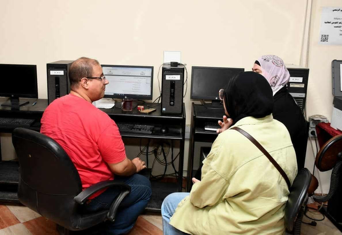 معامل التنسيق الإلكتروني بجامعة عين شمس تواصل استقبال طلاب المرحلة الثانية 2026/2027