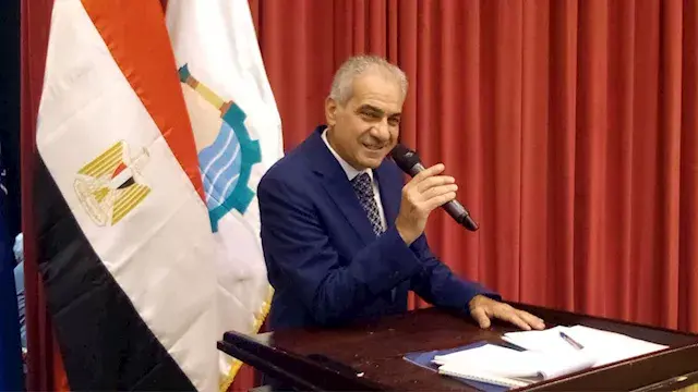 رئيس جامعة أسوان في آخر أيام عمله: واجهنا الأزمات بالفكر المبتكر -فيديو وصور