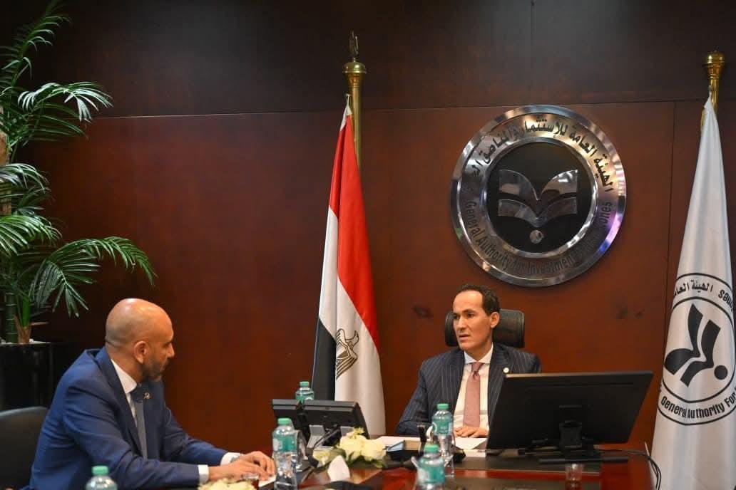 هيئة الاستثمار تبحث مع موانئ د...