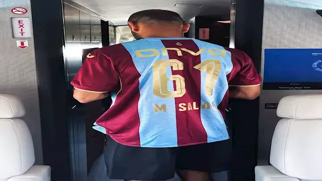لماذا ارتدى محمد صلاح القميص رقم 61 مع طرابزون سبور؟.. السر في تاريخ عمره 100 عام