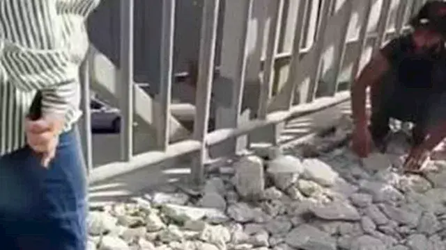 "افتكرتها سرقة وطلعت صيانة".. حقيقة فيديو أسياخ حديد كوبري الهضبة الوسطى بالمقطم